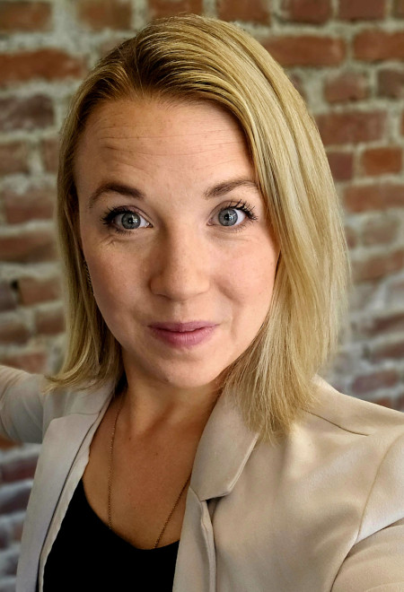 Pia Roxanne Neweling